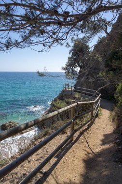 Yuvarlak yolu ile dere llorell, Tossa de mar