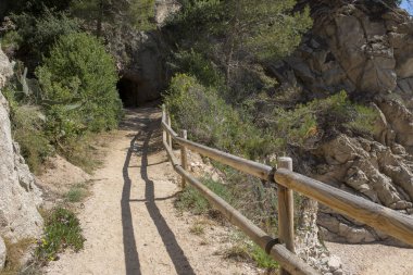 Yuvarlak yolu ile dere llorell, Tossa de mar