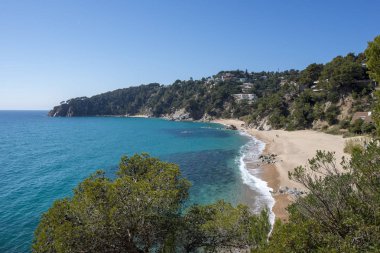 Yuvarlak yolu ile dere llorell, Tossa de mar