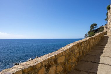Lloret de Mar, Costa Brava üzerinden yuvarlak yollar