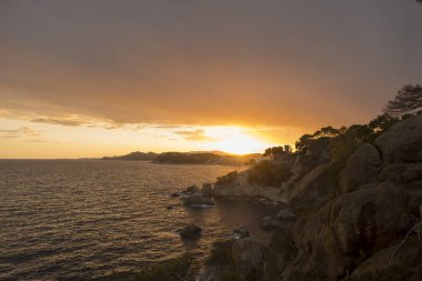 Ronda de Lloret de Mar yolunda gün batımı