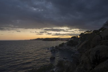Ronda de Lloret de Mar yolunda gün batımı