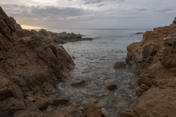 Playa de Fenals en Lloret de Mar al amanecer — Foto de Stock