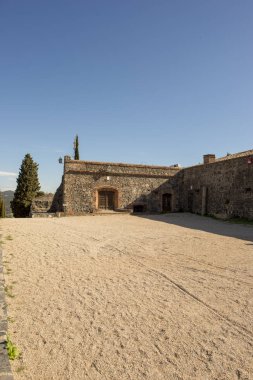 Girona'daki orta çağ köyü Hostalric