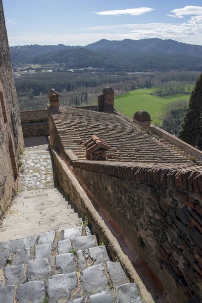 A aldeia medieval de Hostalric em Girona — Fotografia de Stock