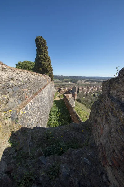 Het middeleeuwse dorp van Hostalric in Girona — Stockfoto