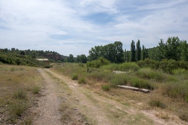 Sierra de Gudar dağları arasındaki kırsal yol, Valbona