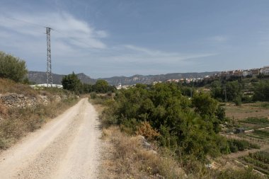 Senia'dan geçerken ağustos yolu