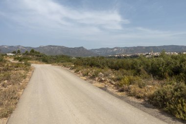 Senia'dan geçerken ağustos yolu