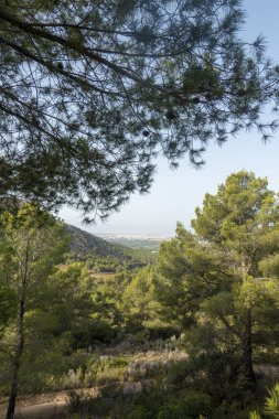 Costa azahar üzerinde Benicassim dağları