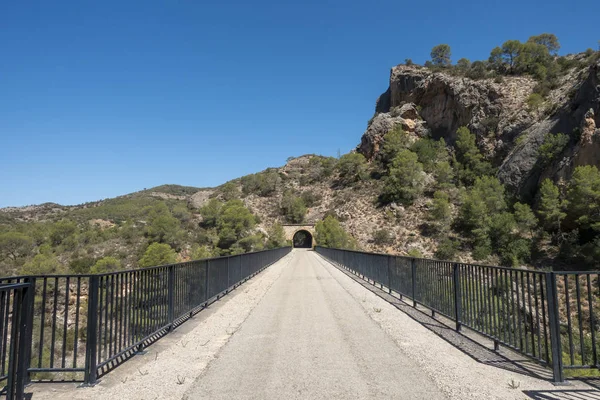 Um túnel na estrada verde do Ebro em Tarragona — Fotografia de Stock