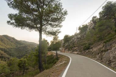 Dağlar içinde prat del comte de Tarragona