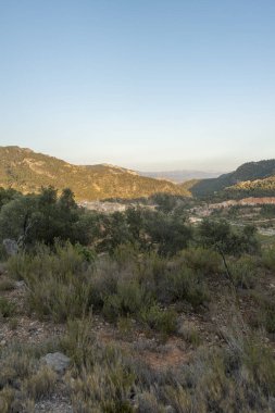 Dağlar içinde prat del comte de Tarragona