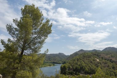 Tarragona Tortosa yolunda Ebro nehri