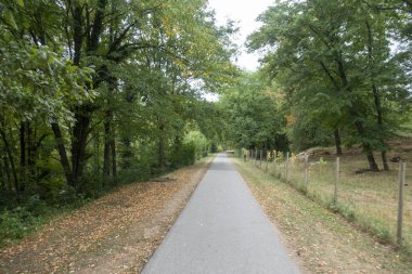 Girona'nın iç mekinde Vía Verde del Ferro ve Carbo