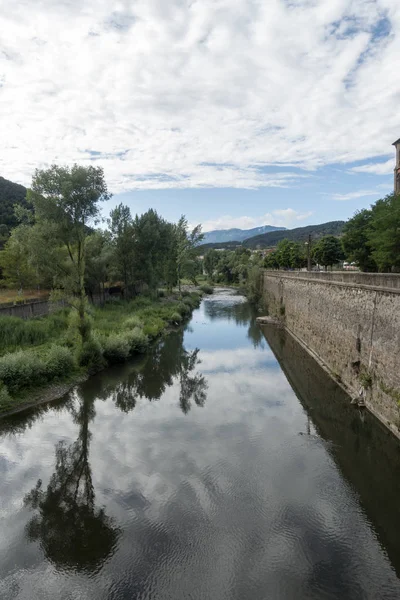 Girona'daki Ripoll kasabasının doğal çevresi — Stok fotoğraf