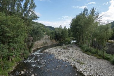 Girona'daki Ripoll kasabasının doğal çevresi