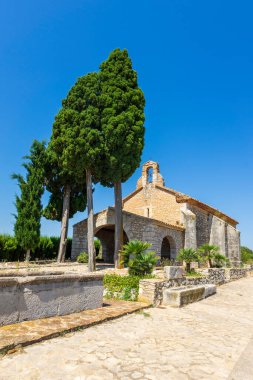 Santa Barbara 'nın La Salzadella, İspanya' daki inzivası.