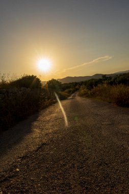 İspanya, San Mateu 'da günbatımında sakin bir manzara