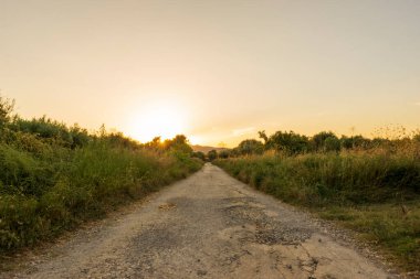 İspanya, San Mateu 'da günbatımında sakin bir manzara