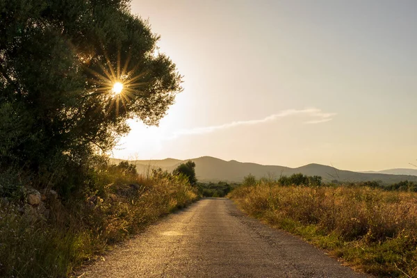 İspanya, San Mateu 'da günbatımında sakin bir manzara