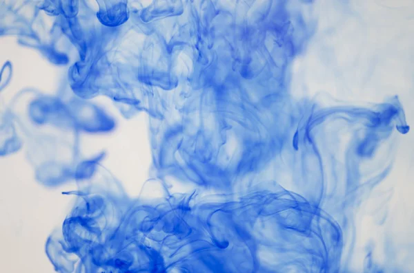 Nuvole Fumo Blu Sfondo Bianco — Foto Stock