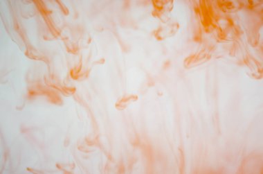 kırmızı beyaz arka plan üzerinde duman bulutları