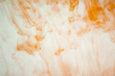 kırmızı beyaz arka plan üzerinde duman bulutları