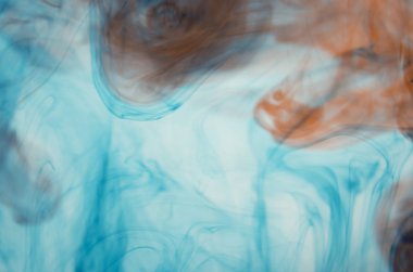 mavi beyaz arka plan üzerinde duman bulutları