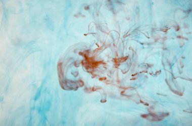 mavi beyaz arka plan üzerinde duman bulutları