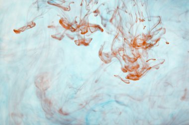 mavi beyaz arka plan üzerinde duman bulutları