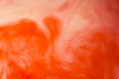 kırmızı beyaz arka plan üzerinde duman bulutları