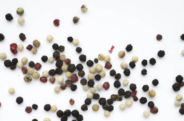 closeup görünümü farklı baharatlar yığın