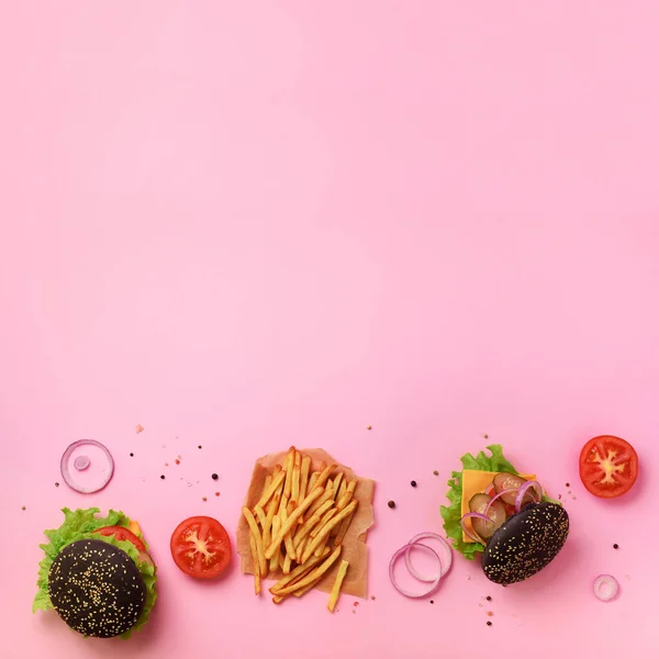 토마토 분홍색 바탕에 자르기입니다 최고의 있습니다 패스트 공간입니다 다이어트 — 스톡 사진