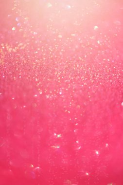 Fotokopi alanı olan şenlikli pembe arka plan. Soyut parlak ışıklar, parlak tatil geçmişi..
