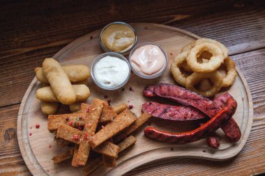 Aperatifler bira için bir dizi