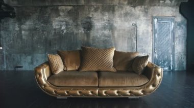 Luxury Studio altın renkli kanepe kapitone