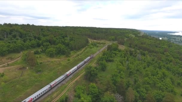 Αεροφωτογραφία του τρένου και σιδηροδρομικές — Αρχείο Βίντεο