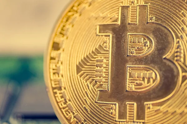 Das Konzept Der Ausrüstung Für Die Gewinnung Von Kryptowährungen Bitcoins — Stockfoto