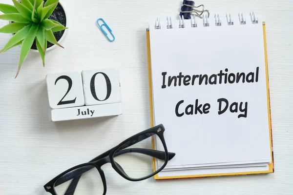 Juillet Calendrier Vingtième Jour Mois Concept Journée Internationale Gâteau Sur — Photo