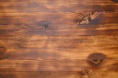 Üst manzaralı yanmış eski ahşap zemin.