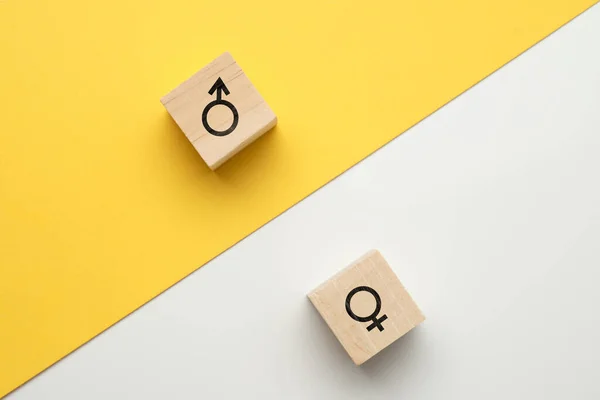 Sign Man Women Wooden Cubes Concept Struggle Rights — Stock Photo, Image