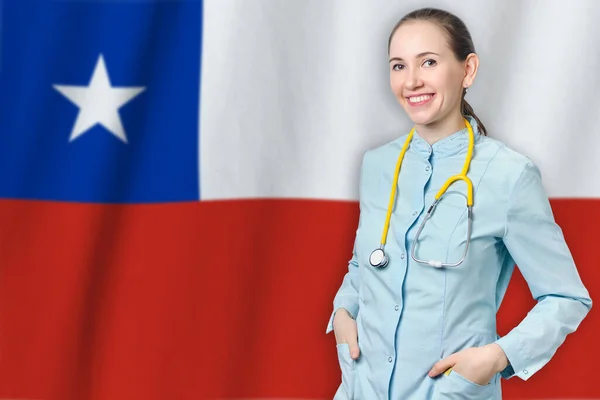 旗の背景に医師とチリの医療概念の共和国 医療保険 国内での仕事や研究 — ストック写真