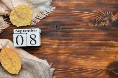 Sonbahar ayının sekizinci günü, Eylül ayı takviminde kopya alanı