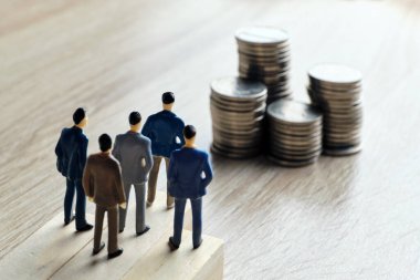 Takım başarısı kavramı iş ve iş dünyasında ve kar elde etmektir..