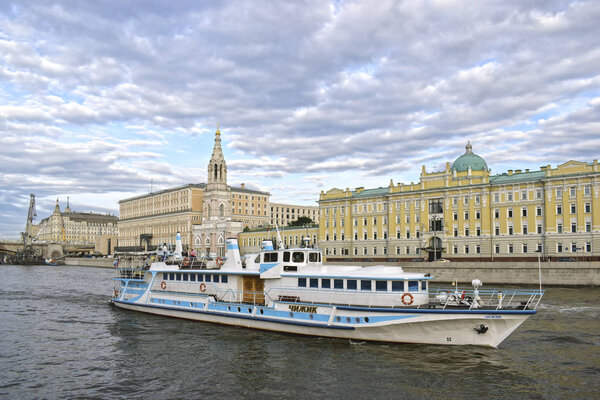 The ship sails on the river