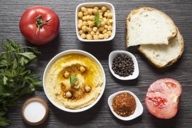 Geleneksel vejetaryen humus - daldırma