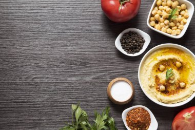 Geleneksel vejetaryen humus - daldırma