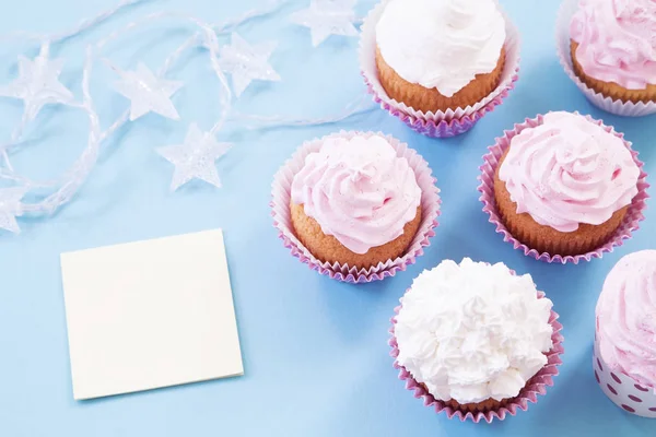 Cupcakes Anniversaire Avec Message Vierge — Photo