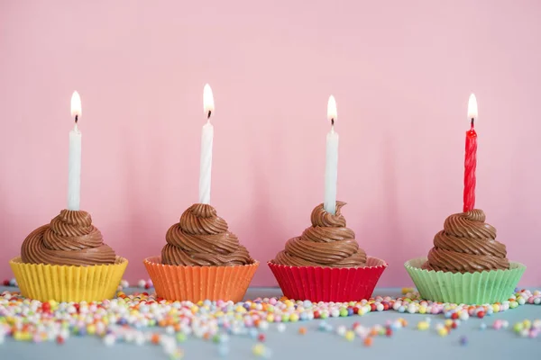 생일 컵 케이크 — 스톡 사진